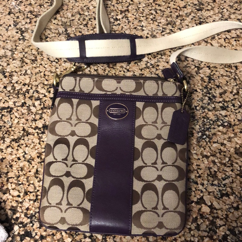 COPY - Coach messenger crossbody bag